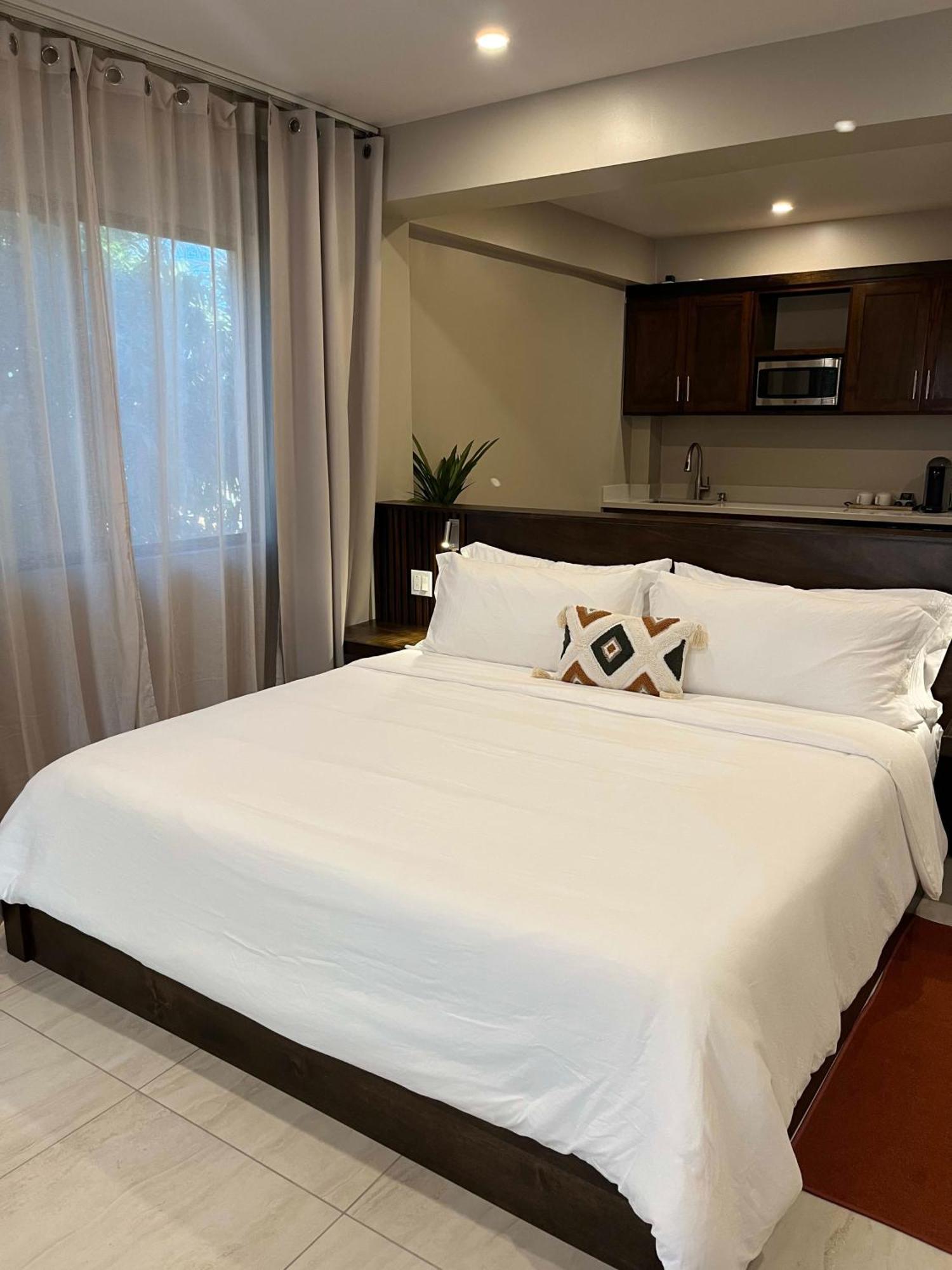 The Palms Villa Belize City Eksteriør bilde
