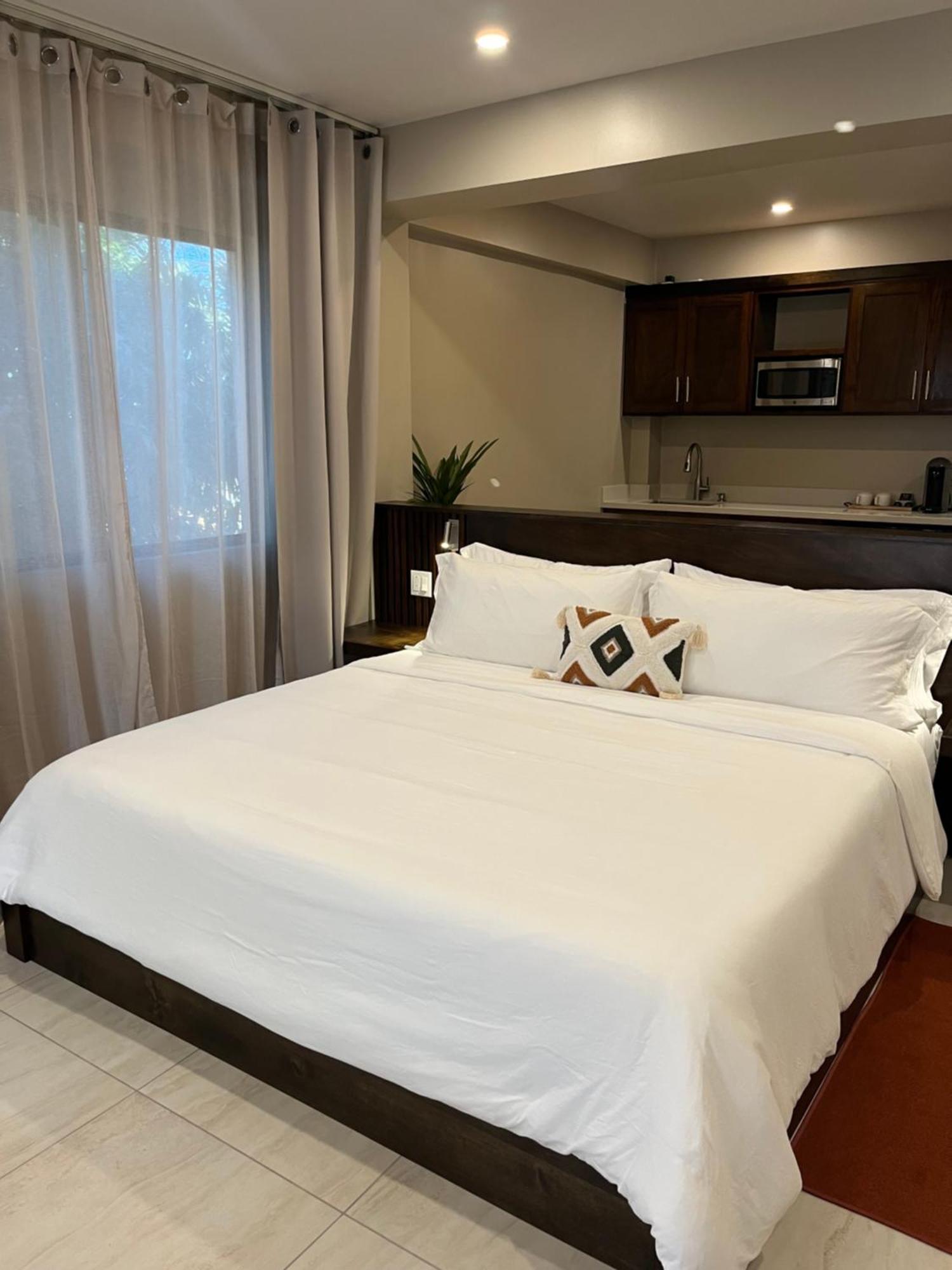 The Palms Villa Belize City Eksteriør bilde